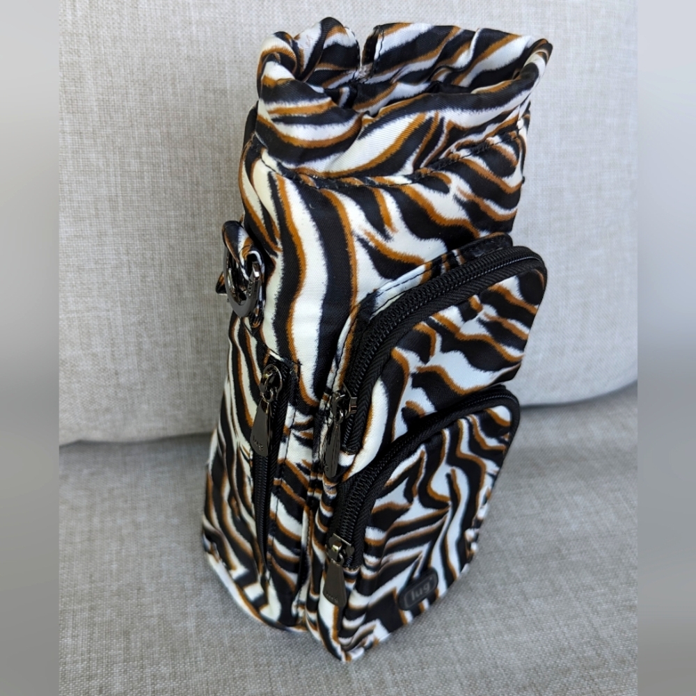 Lug Huggie Wide Convertible Crossbody/Belt Bottle Bag in Zebra Sand